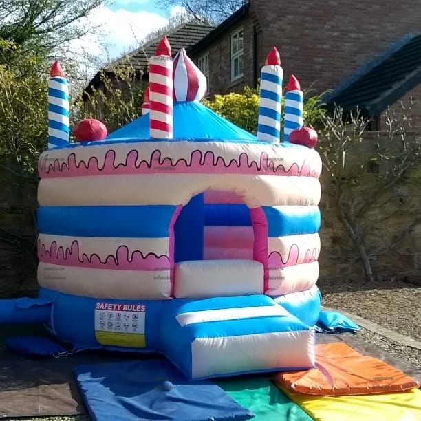 KFC148-Wholesale Cake Bounce House with Blower Inflatable Castle Children's Inflatable Trampoline